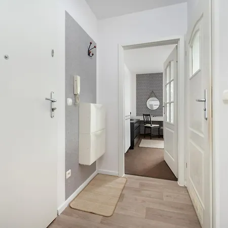 Przestronny Apartament Z Balkonem I Sypialnia By Renters Lejlighed