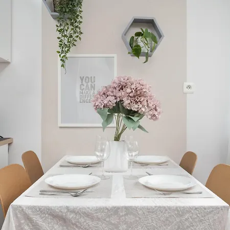 Przestronny Apartament Z Balkonem I Sypialnia By Renters Lejlighed