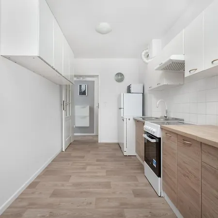 Przestronny Apartament Z Balkonem I Sypialnia By Renters Wrocław