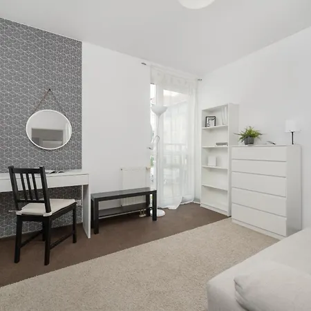 Przestronny Apartament Z Balkonem I Sypialnia By Renters Lejlighed Wrocław